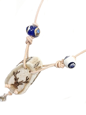 Bracco Original Pfeifriemen aus den natürlichen Materialien, handgewickelte Perle- Hirsch, keltische Perlen.